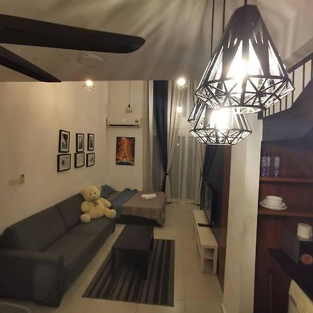 Teddy'S Homestay Cyberjaya Exterior photo